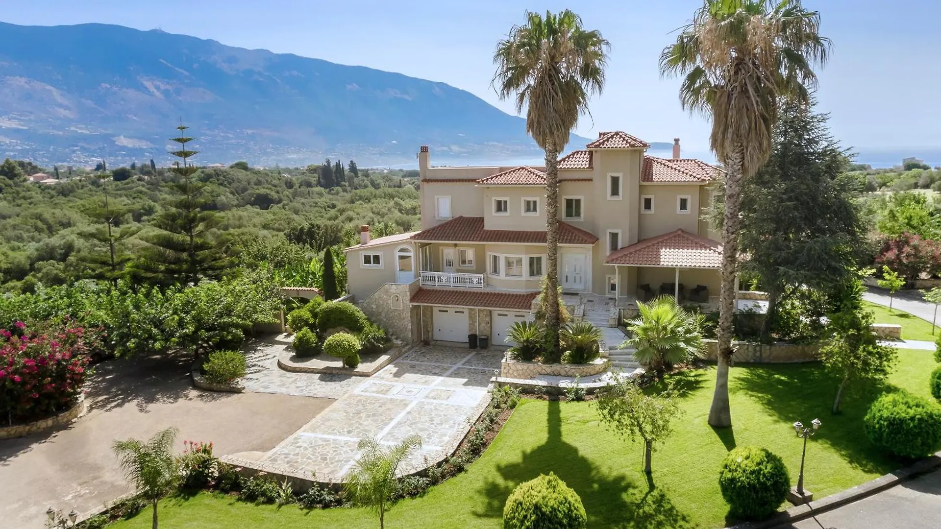 Hidden Gem Estate Villa Spartia